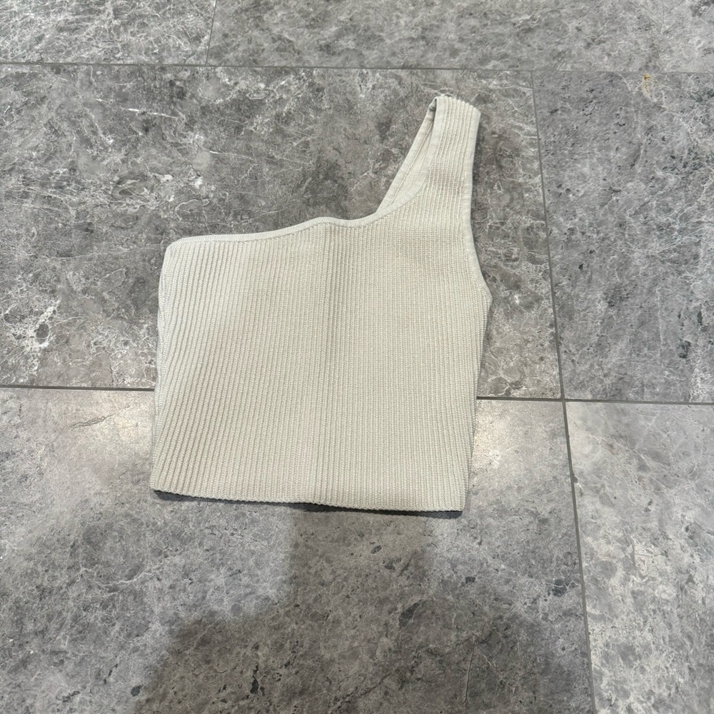 aritzia babaton one shoulder top